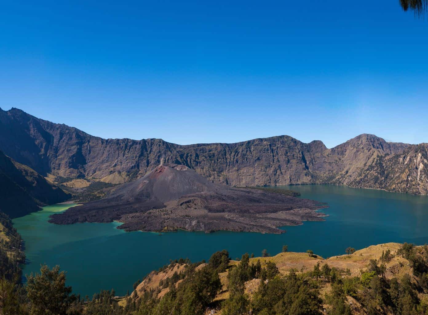 Discovering the Best Mountain to Hike in Indonesia
